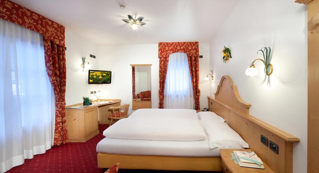 Hotel Garni Laura Arabba Szoba fotó