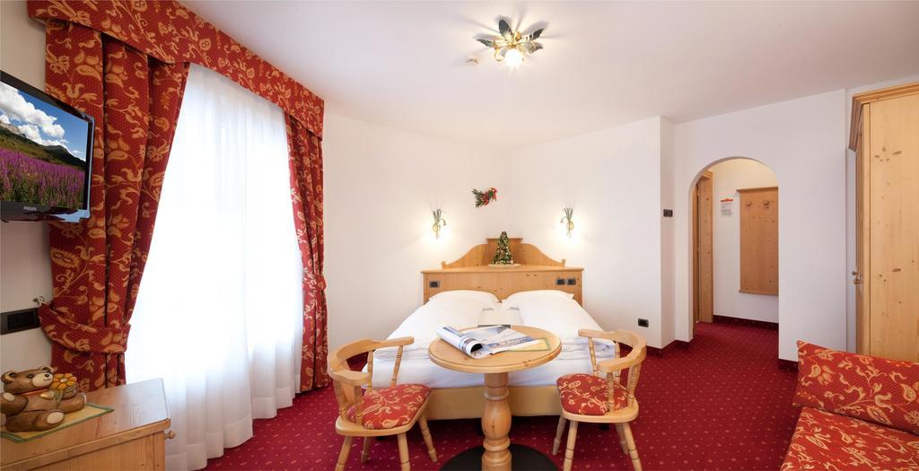 Hotel Garni Laura Arabba Szoba fotó