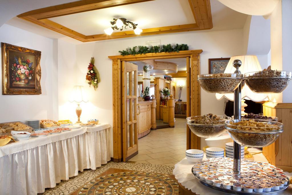 Hotel Garni Laura Arabba Kültér fotó