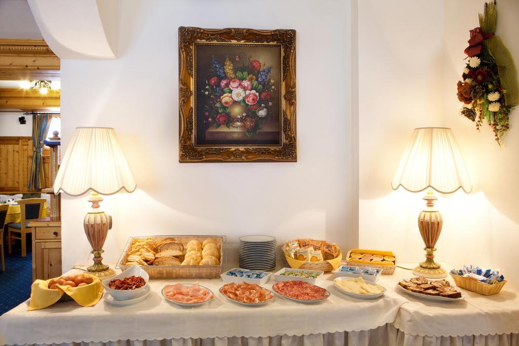 Hotel Garni Laura Arabba Kültér fotó