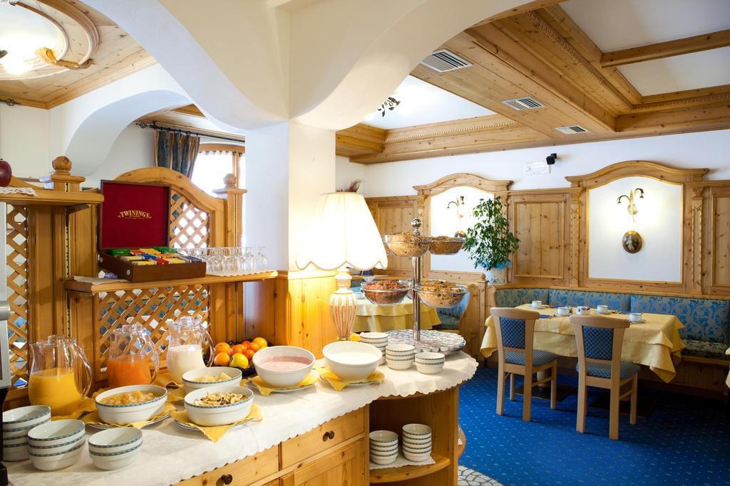 Hotel Garni Laura Arabba Kültér fotó